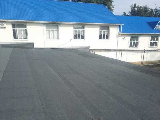 «СтройРешение» отремонтировала аварийную крышу школы в Минводах