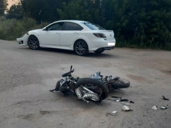Двое подростков на мотоцикле пострадали в ДТП с Mazda в Шиловском районе