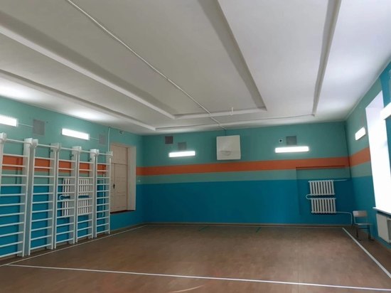 В школе Бологое Тверской области отремонтировали спортзал и крышу