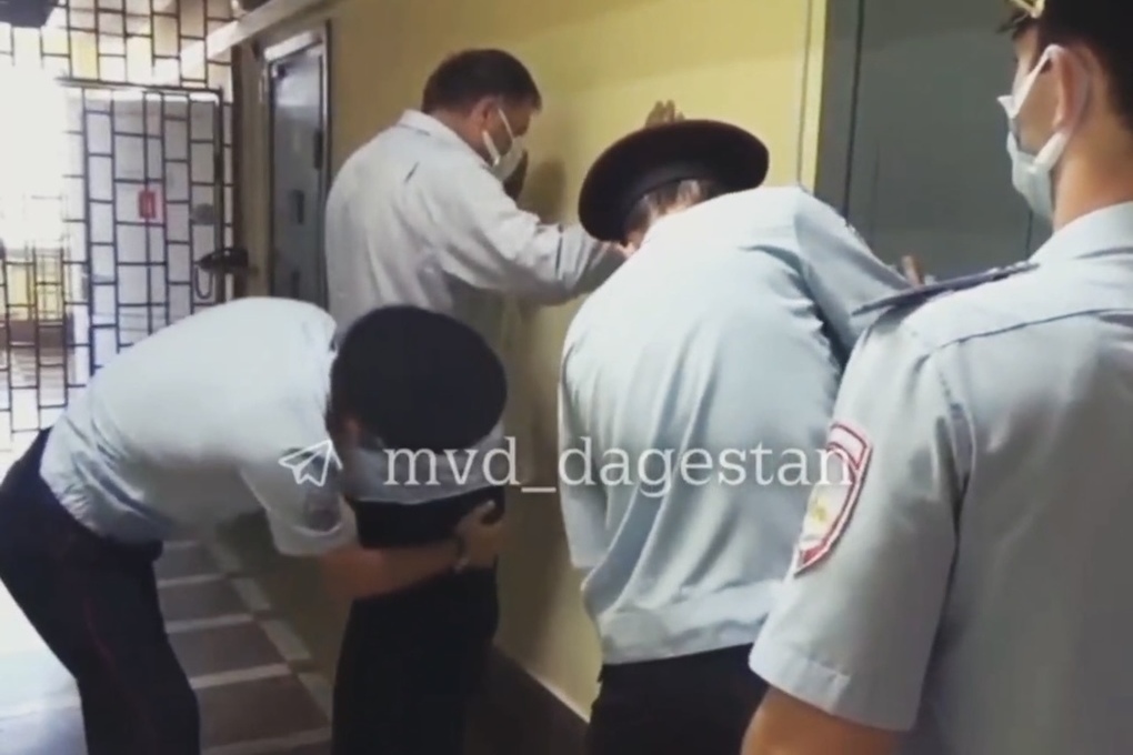 Видео задержания в дагестане. Дагестанские чиновники в СИЗО.