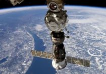 Высоту орбиты Международной космической станции (МКС) изменят в среду для улучшения баллистических условий перед прибытием пилотируемого корабля «Союз МС-22» и приземлением «Союза МС-21»