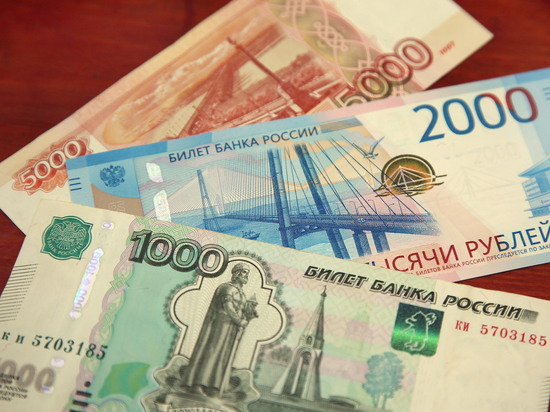 Экономист Бабин спрогнозировал обвал рубля при падении спроса на энергоносители