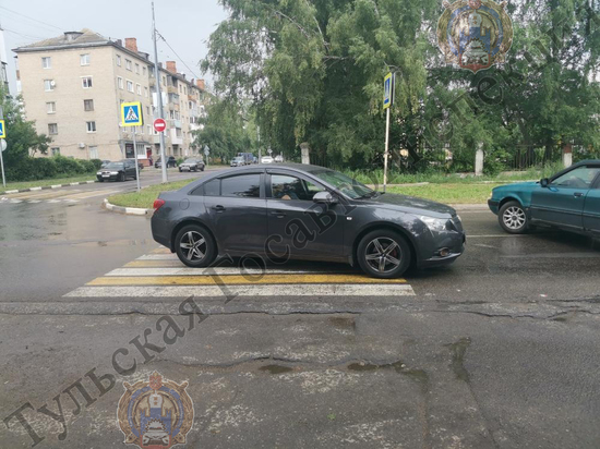В Новомосковске 52-летняя женщина попала под колёса "Chevrolet Cruze"