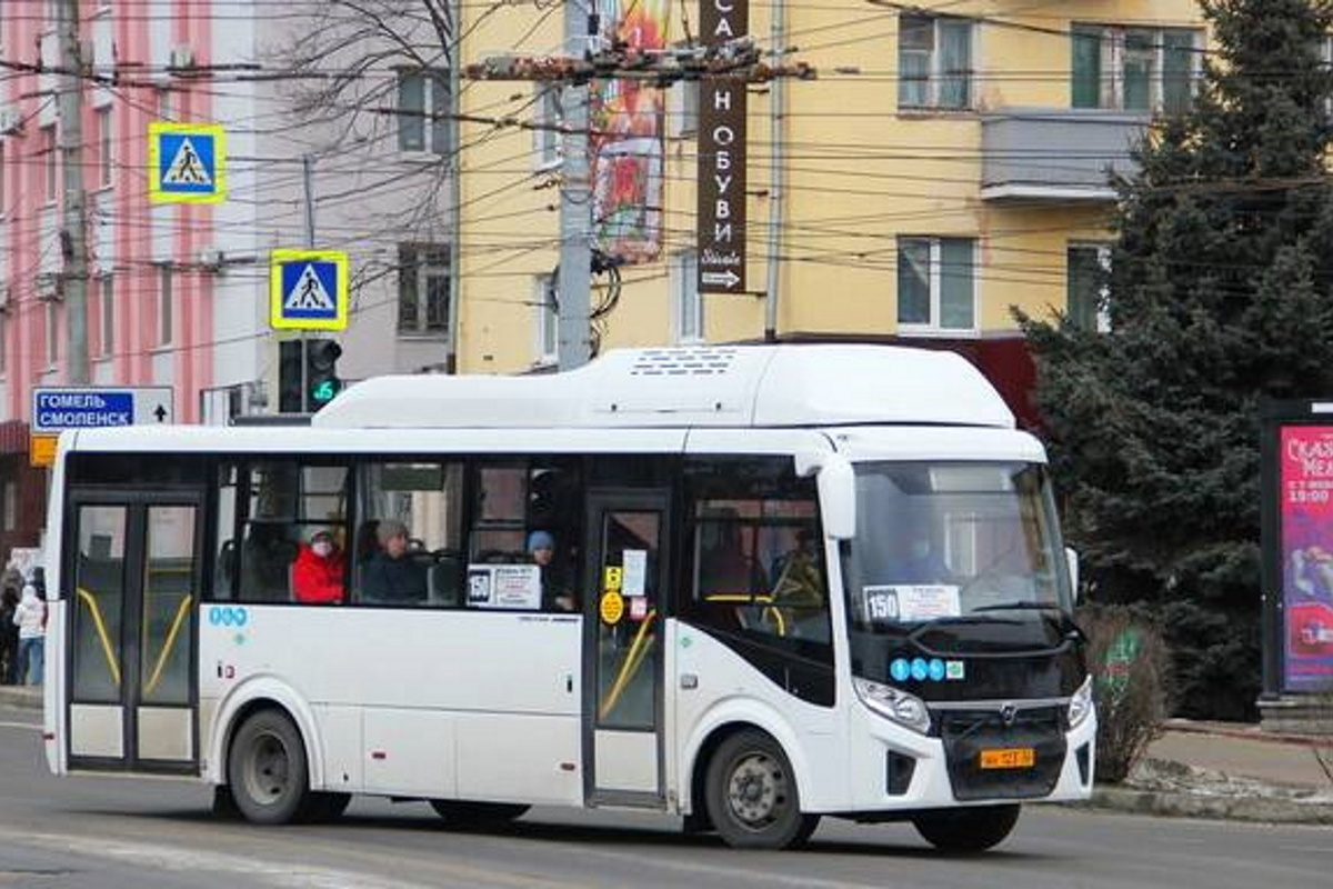 Автовокзал брянск маршрут. Машины автобусы. Маршрутки Брянск. Рейсовый автобус. Брянский автобус.