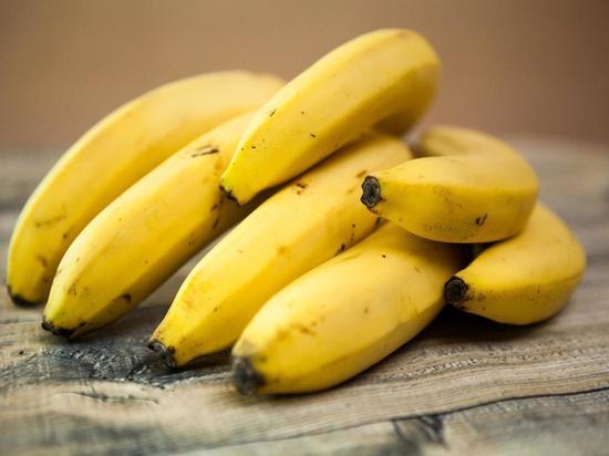 Регулярное употребление бананов улучшает зрение, поднимает настроение и способствует похудению