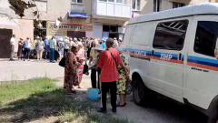 В освобожденном Рубежном начали выплачивать пенсий в рублях: видео
