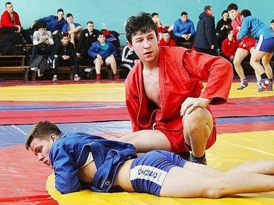 Спортсмен из Рыбинска завоевал бронзу на соревнованиях по гремплингу