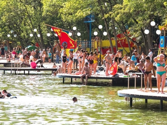 На курортном озере в Железноводске в июле побывали сотни тысяч человек