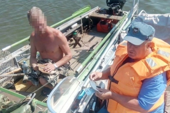 Костромская жара: инспекторы ГИМС штрафуют судовладельцев за нехватку спасательных жилетов