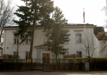 Российское посольство в Исландии потребовало принести извинения от местной газеты Frettabladid за оскорбление российского флага