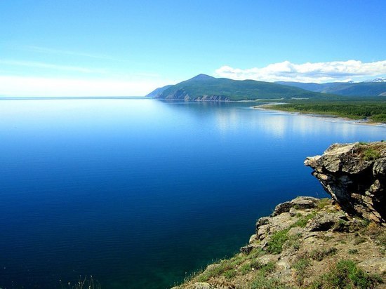 Горсовет Улан-Удэ заинтересовался инцидентом с депутатом, катавшимся по берегу Байкала