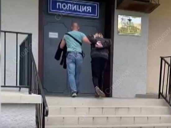 Тело зарезанной петербургской порноактрисы неделю пролежало в ванной