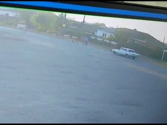 Появилось видео с места ДТП, в котором сильно пострадала жительница Хакасии