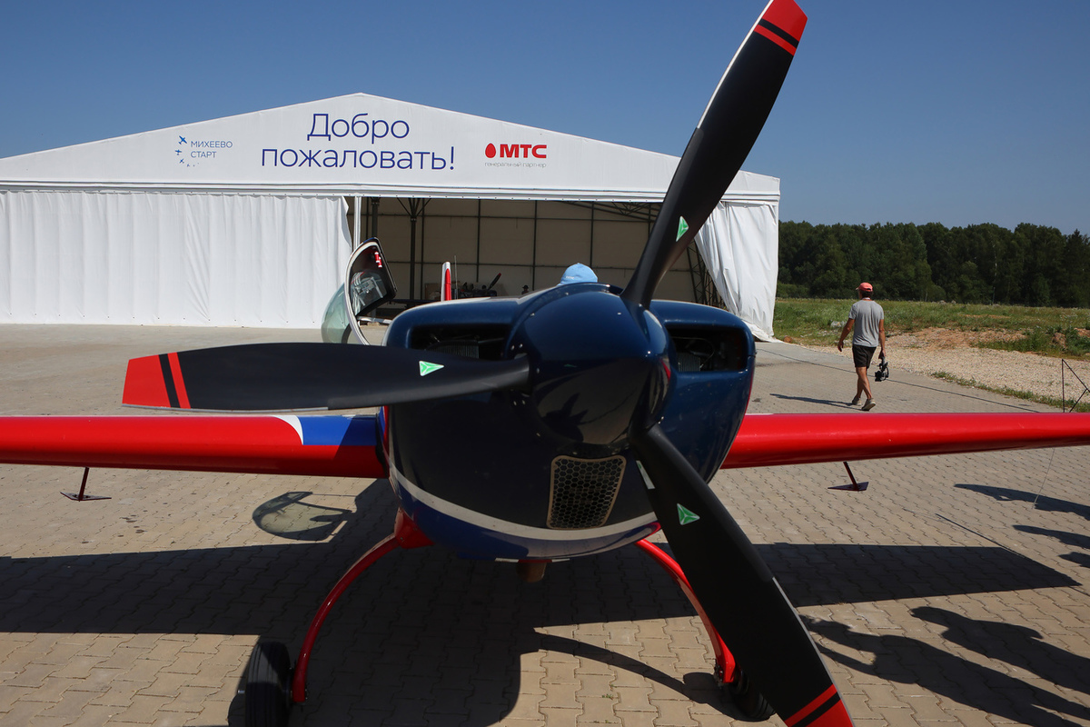 В Калужской области, на аэродроме «Михеево», завершился XXXI Чемпионат России по высшему пилотажу