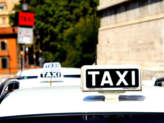 Парень прокатился из Сочи в Анапу и «кинул» таксиста на 9 тысяч рублей