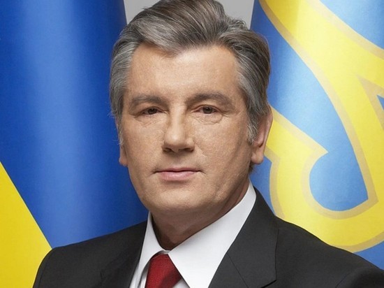 Ющенко пообещал отправлять Бандеровский мед на передовую для ВСУ