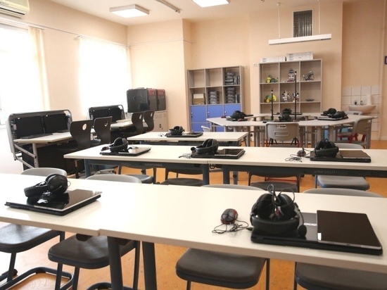 Программирование, роботы и кибергигиена: IT-куб открыли в школе Лабытнанги