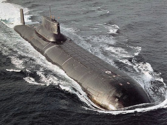 Издание Daily Express утверждает, что военные НАТО якобы заставили всплыть у берегов Норвегии атомную подлодку ВМФ России проекта 941 «Акула»