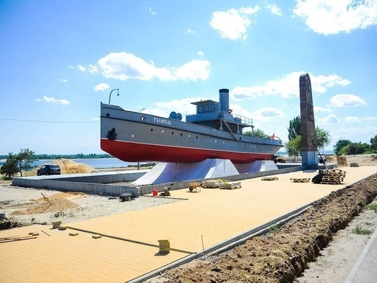 В Волгограде начались реставрационные работы парохода «Гаситель»