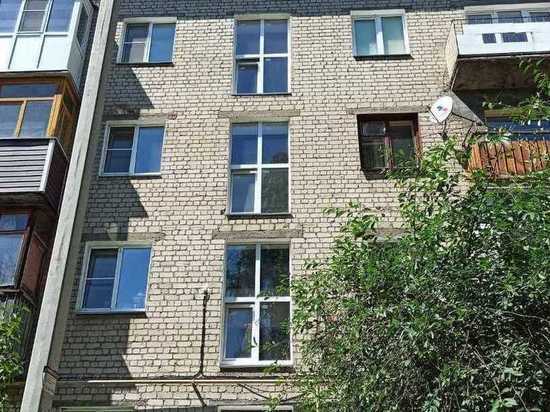 Матери-одиночке предложили 1,5 миллиона рублей за двухкомнатную квартиру на Сенной