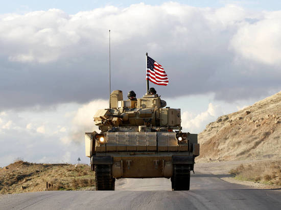 СМИ: американцы вывезли из Сирии в Ирак почти 90 цистерн с нефтью