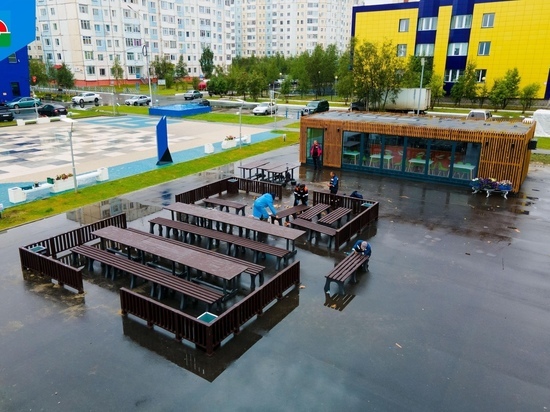 Фудзону из песка и пластика установили в Надыме