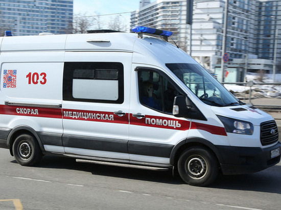 Женщина пострадала при падении параплана в Новой Москве