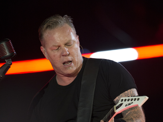 Вокалист группы Metallica разведется с супругой после 25 лет брака