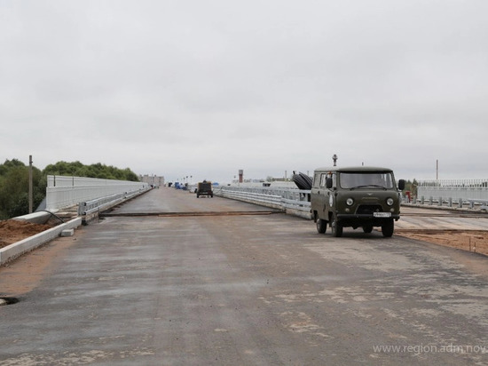 Мост Александра Невского начали ремонтировать ко Дню города