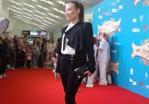 На днях на красной дорожке на премьере российского фильма была замечена вдова Бориса Грачевского Екатерина Белоцерковская