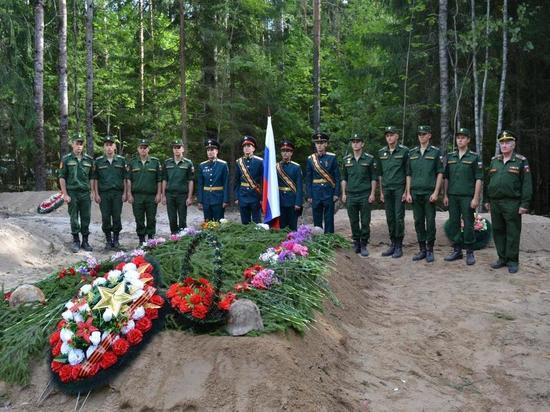 Останки 91 красноармейца перезахоронили в Выборгском районе