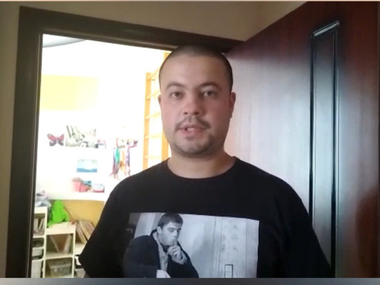 Журналист "Московского комсомольца" Лев Сперанский, об исчезновении которого мы сегодня сообщили, записал видео, на которых он рассказывает, что с ним произошло
