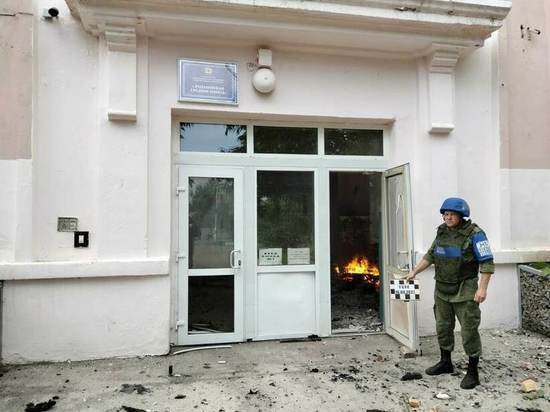 Школа и детский сад повреждены обстрелами из HIMARS в ЛНР