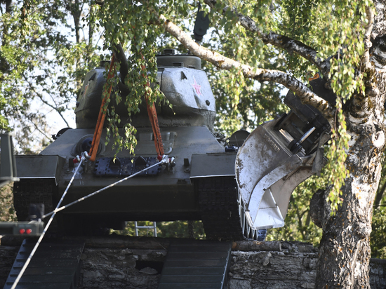 Танк Т-34 в Нарве стал очередной жертвой, но не последней