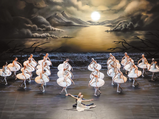 Как и весь театральный мир, балет в минувшем сезоне испытывал большие сложности