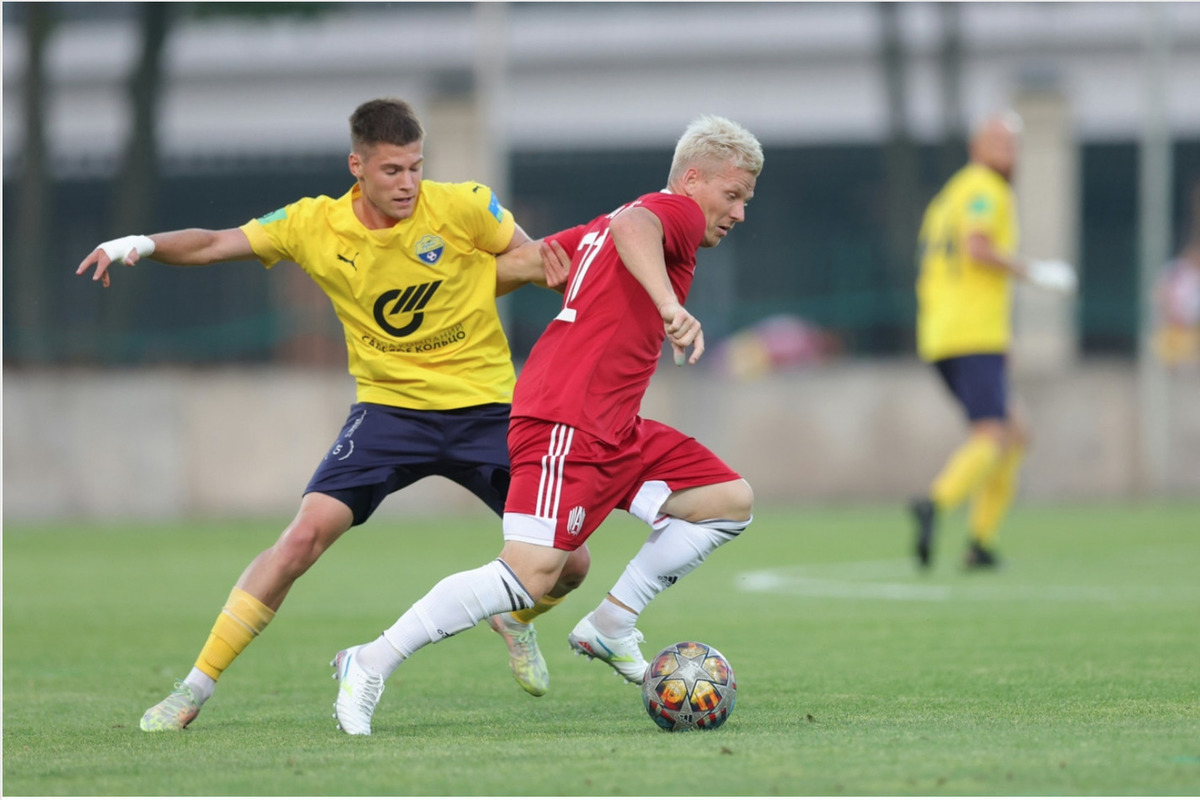 Любительский клуб "Амкал" обыграл "Зоркий" в первом раунде Кубка России