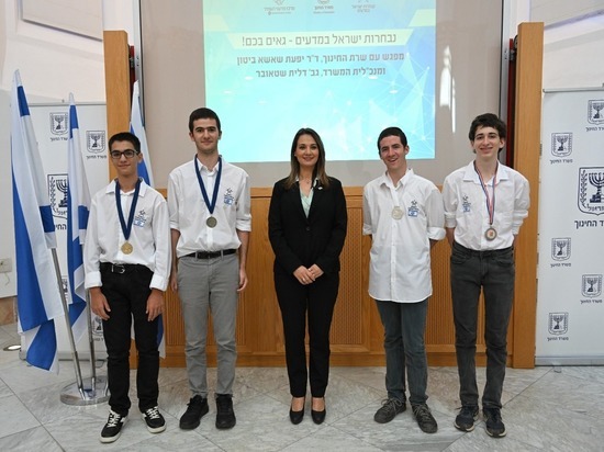 Олимпийская сборная Израиля по компьютерным наукам завоевала золото