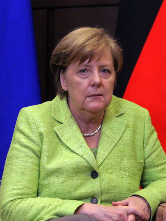 Меркель возмутили прозвучавшие в Берлине слова Аббаса о холокосте