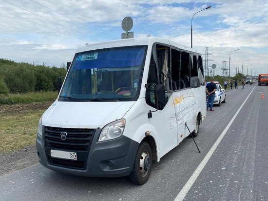 В Орле в аварии автобуса и «КАМАЗа» пострадала 2-летняя девочка