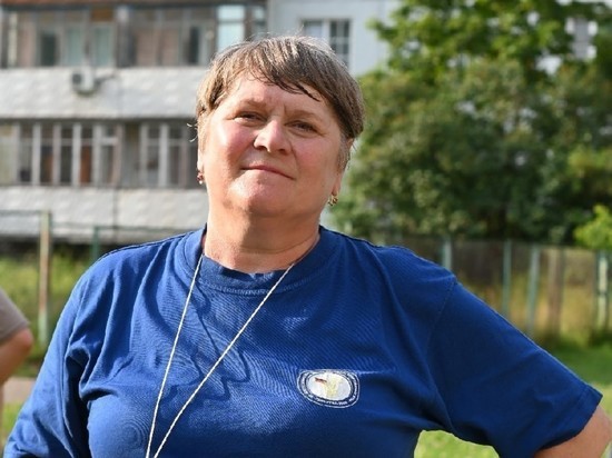 «С молодежью я забываю о плохом»: псковская учительница победила рак и стала волонтером