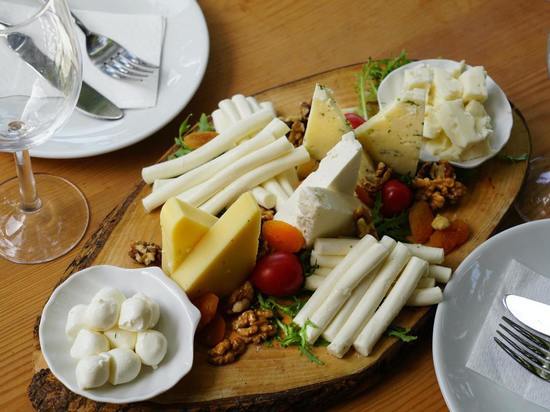 Минсельхоз: в Крыму за полгода произведено 760 тонн сыров
