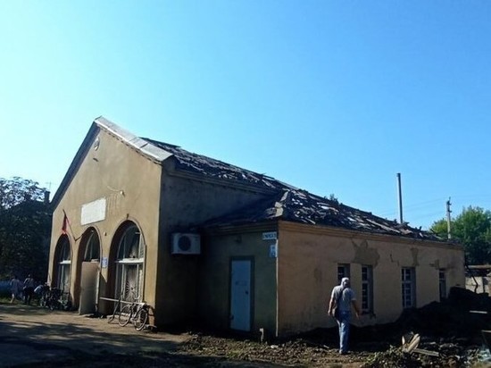 Школа и дома получили повреждения при ударе «Точкой-У» по Горловке