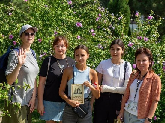 Подопечные социального учреждения посетили Астраханский кремль