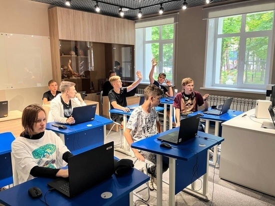 Белгородские школьники участвуют в образовательной IT-смене в Калуге
