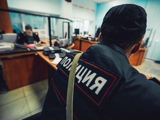 В Якутске напали на прохожего и отобрали телефон