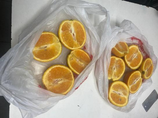 86-летняя россиянка пыталась передать в СИЗО накачанные наркотиками апельсины