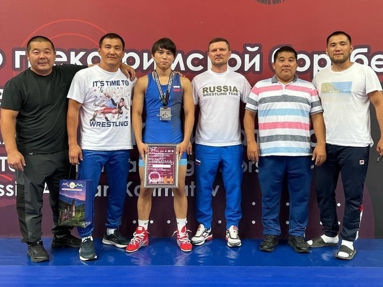 Калмыцкий борец стал призером международных соревнований