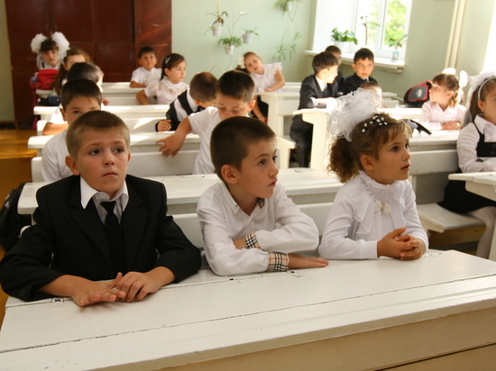 Дагестан готов к сентябрю ликвидировать трехсменку в школах