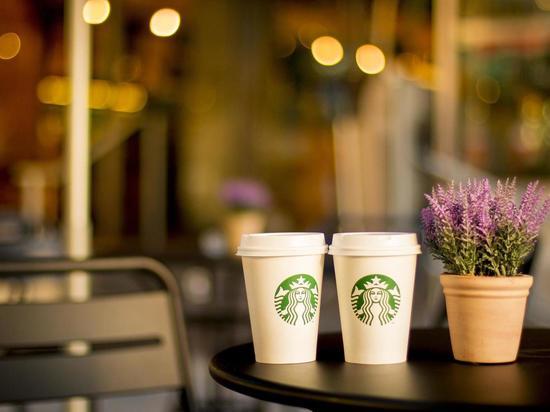 Кофейни обновленного Starbucks в Петербурге откроются до конца сентября