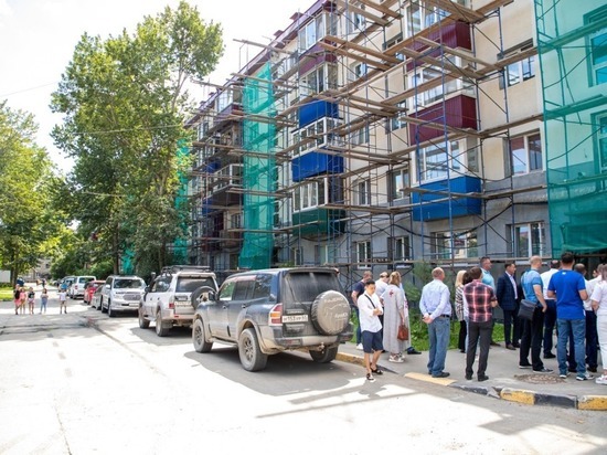 Более 80 фасадов многоквартирных домов до конца года отремонтируют на Сахалине